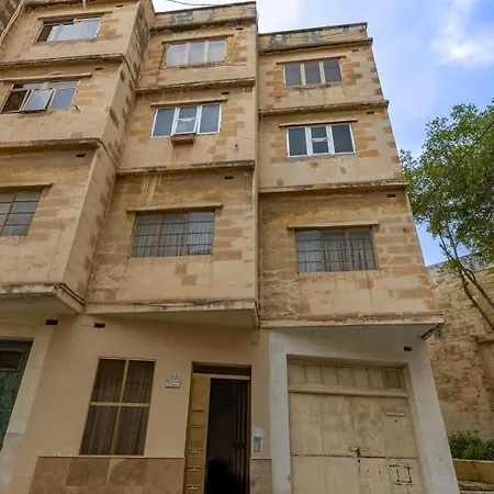 Magnificent Sea View Penthouse - Happy