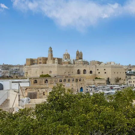 Magnificent Sea View Penthouse - Happy Lejlighed *