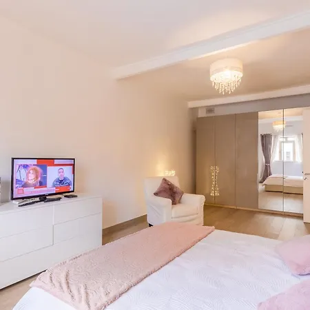 Magnificent Sea View Penthouse - Happy * Cospicua
