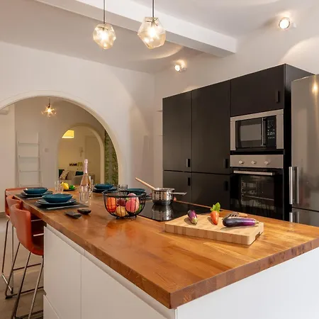 Magnificent Sea View Penthouse - Happy Apartment *