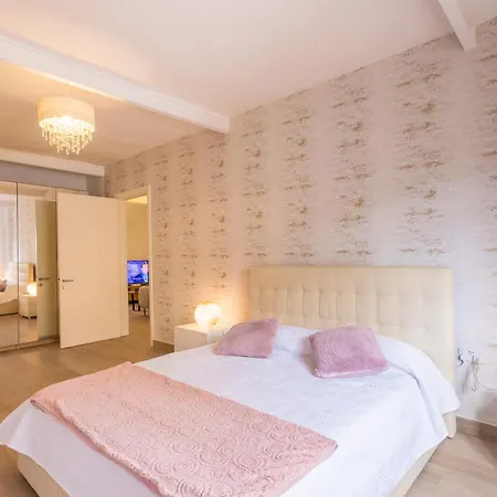 Magnificent Sea View Penthouse - Happy *