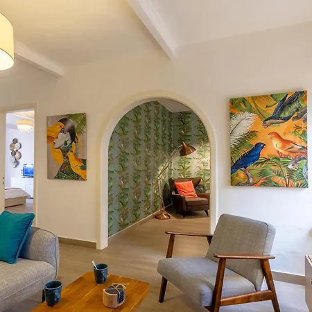 Magnificent Sea View Penthouse - Happy Apartment