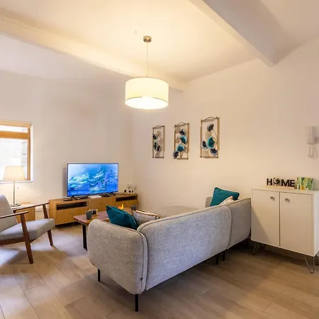 Magnificent Sea View Penthouse - Happy Apartment Cospicua